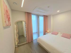 Busan Haeundae Beach Ocean Suite