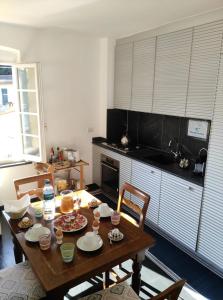 Appartamento Piazzetta Portofino (010044-LT-0030)