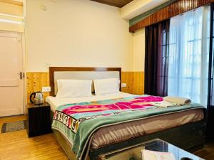 Family Hotel Sorya 250 Mtr From Mall Road