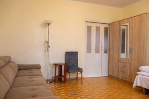 Spacious Apartment with a Balcony in Bielany
