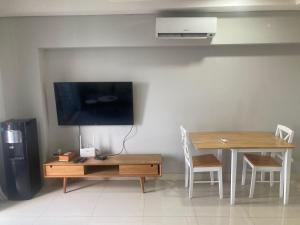 Apartemen Exclusive Maqna Jakarta City - Free Access pool & Gym Full Furnished