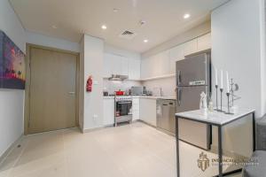 Modern 1BR Apartment in Dubai Creek Harbour by DVR Vacation Homes