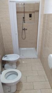 CATANIA AIRPORT ROOM BAGNO PRIVATO iN CAMERA