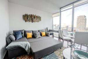 High Floor 1 Bedroom Condo City View Downtown Toronto