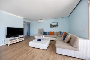 Blue Marine by Lagos