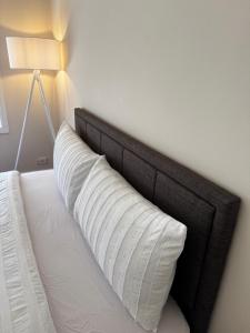 Brand new bedroom next to train station