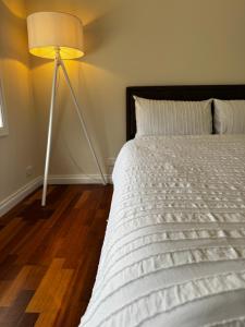 Brand new bedroom next to train station