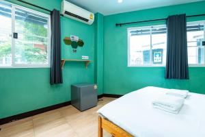 XX GO INN The Giant Swing โก อินน์ เสาชิงช้า