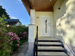 Ferienanlage in Klein Zicker Ferienwohnung 1 - Seeseite