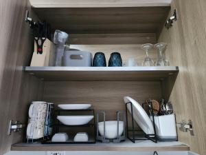 Entire unit 1 Bedroom with City View - Paul Rileys Pad