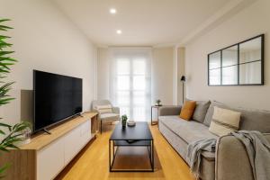 Maikran Signature Exclusive Town Hall Apartment