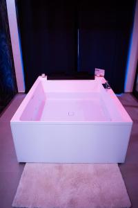 Crystal Luxury Apartment