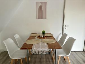 Komfort & Stil, Moderne Wohnung mit Fitnessraum