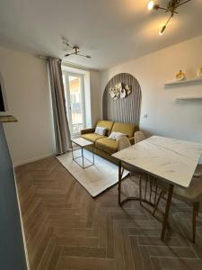 MOON 41 - Appartement Nice 4P