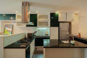 4BR Ben Thanh Full Facilities Step to Metro