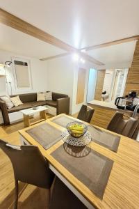 Luxury Floating Sea House Star Line - with Jacuzzi - Marina Portorož