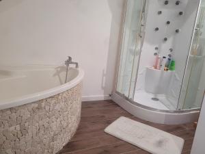 maison simple 3 chambres en campagne