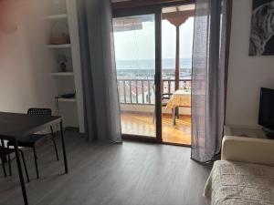 apartment overlooking Los Gigantes