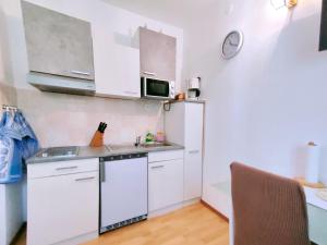 Studio close to the sea and city