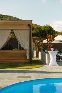 Перлина Лумшор