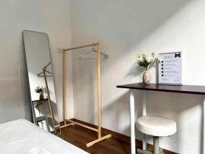 Hoe Stay Văn Miếu Quốc Tử Giám