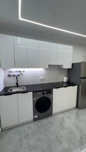 Апартаменты с дизайнерским ремонтом до моря 10минут с видом на горы и закат