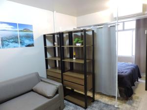 Conforto e facilidade a uma quadra do mar!