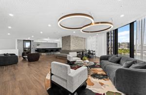 Downtown Luxury Stay by Wharf Casino