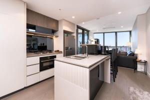 Downtown Luxury Stay by Wharf Casino