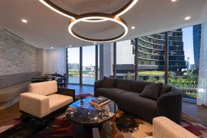 Downtown Luxury Stay by Wharf Casino