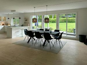 Spacious Holiday Home In Peaceful North Zealand - 4hvězdičkové hotely ve městě Melby