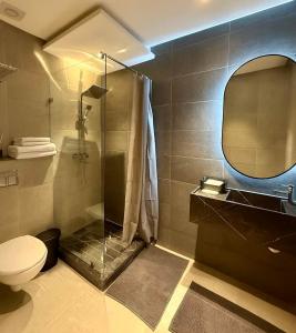 TERRASSE, 2 CHAMBRES SPACIEUSES, 6 COUCHAGES, 2 PiSCINES, PARKING, IDÈAL FAMILLE