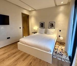 TERRASSE, 2 CHAMBRES SPACIEUSES, 6 COUCHAGES, 2 PiSCINES, PARKING, IDÈAL FAMILLE