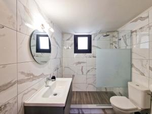 Family Maria - Sunset Views Over Kalymnos