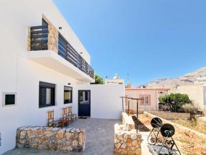 Family Maria - Sunset Views Over Kalymnos