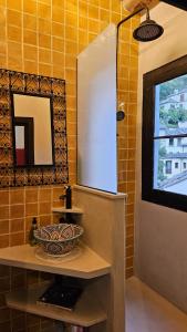 Alhambra Enamora 1 -Paseo de los Tristes View 1 -C