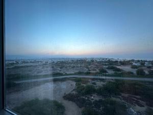 Pinnacle Row Seaview Elegance