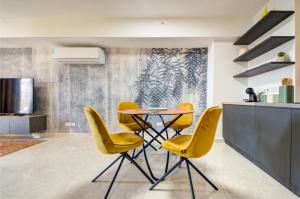 Seaside StJulians Studios with Private Balconies by 360 Estates