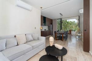 Maria Tulum - Modern 2BR Retreat with Pool