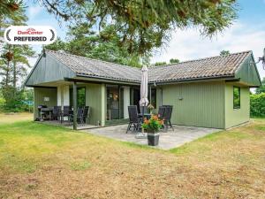 6 person holiday home in Ebeltoft-By Traum