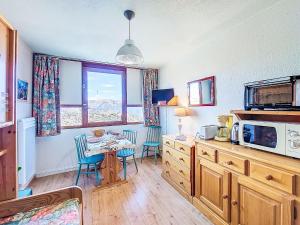 Studio Vostok Zodiaque-27 by Interhome