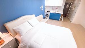 2 minutes to Haeundae Beach - Netflix