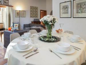 Apartment Chesa Prasüra 10 by Interhome