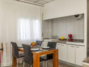 Apartment Rosa Maria by Interhome