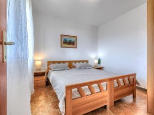 Apartment Katarina-3 by Interhome