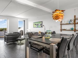 Apartment Hugo - 2-5km from the sea by Interhome