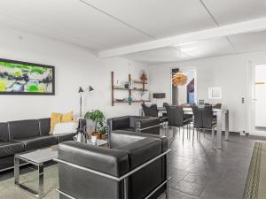 Apartment Hugo - 2-5km from the sea by Interhome