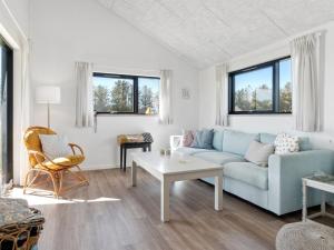 Holiday Home Cresta - 1-4km from the sea by Interhome