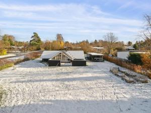 Holiday Home Janik - 1-3km from the sea by Interhome