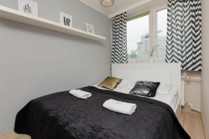 Charming Studio in Warsaw Center with Air Conditioning by Noclegi Renters